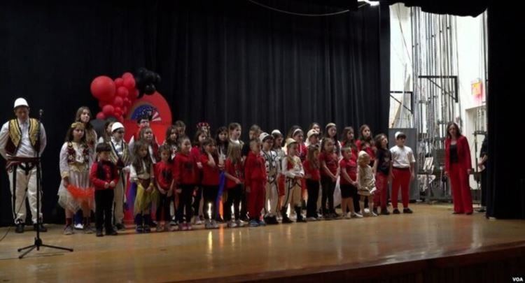 Rikthehet festivali i shkollave shqipe në Nju Jork, Nju Xhersi dhe Kënektikat