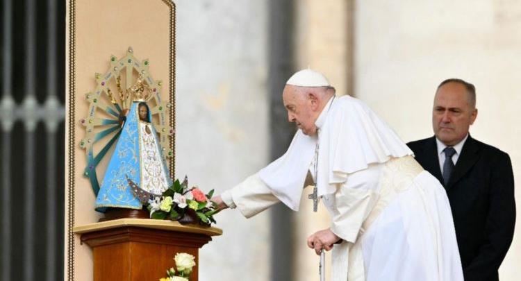 Papa: Zoti i dhëntë paqe botës, veçanërisht Ukrainës, Lindjes së Mesme dhe Mianmarit