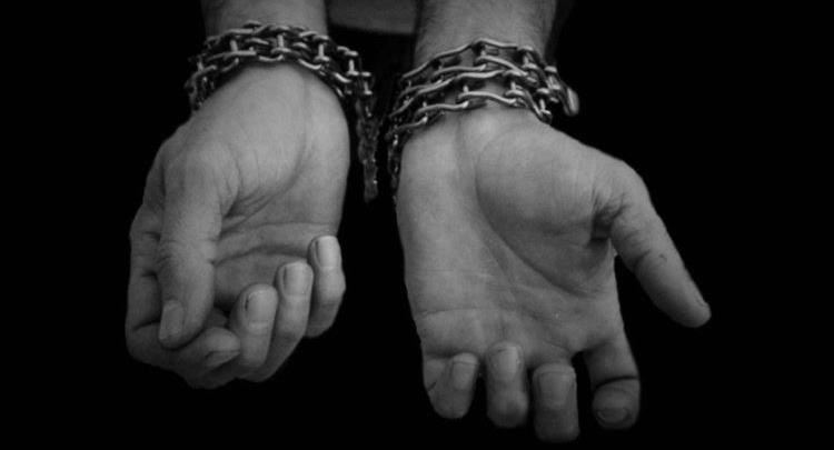 Françesku: lironi të burgosurit e luftës, tortura është çnjerëzore