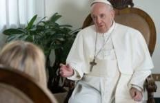 Papa: paqja e arritur me bisedime është më mirë se lufta pa fund
