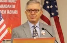 Kur një komb harron gjigantët e vet