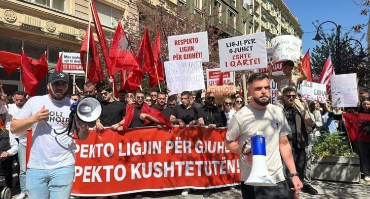 Liria dhe gjuha e shqiptarëve është kusht i lirisë së Maqedonisë Veriore