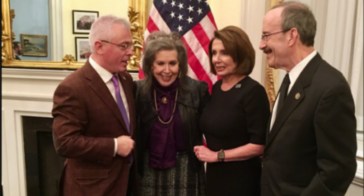 Del në pension Nancy Pelosi – u tregua mbështetëse e flaktë e Kosovës në 1999