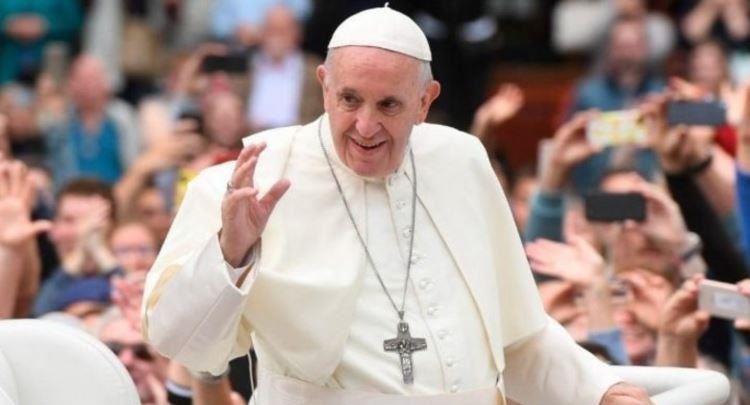 Veton Surroi: Si u bë kosovar Papa Françesku dhe ç’porositi?