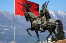 Gjergj Kastrioti (Skënderbeu) shembull për imitim