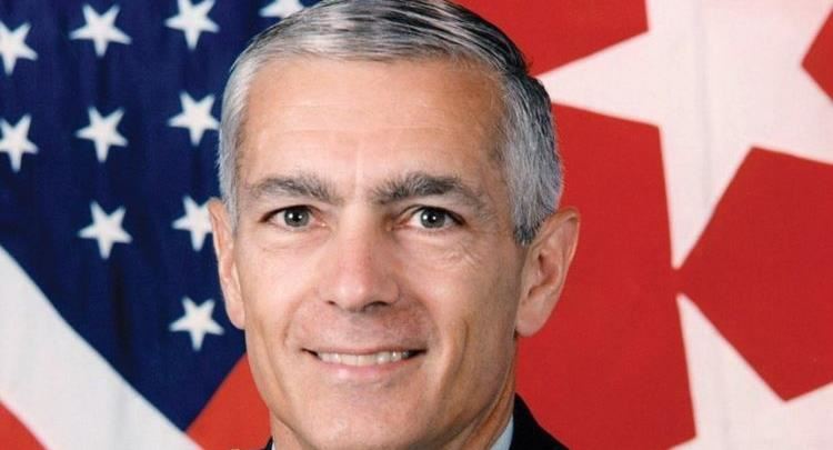 Clark, gjeneral i paqes dhe humanizmit