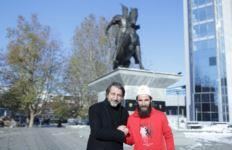 Atleti kosovar do të vrapojë nga Prishtina deri në Tiranë, Rama: Shprehje e dashurisë e respektit ndaj flamurit kombëtar