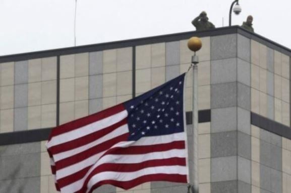 Ambasada amerikane përsërit thirrjen: Kosova të hyjë në partneritet afatgjatë për LNG me SHBA-në