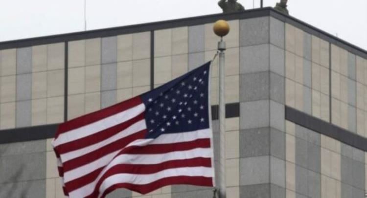 Ambasada amerikane përsërit thirrjen: Kosova të hyjë në partneritet afatgjatë për LNG me SHBA-në