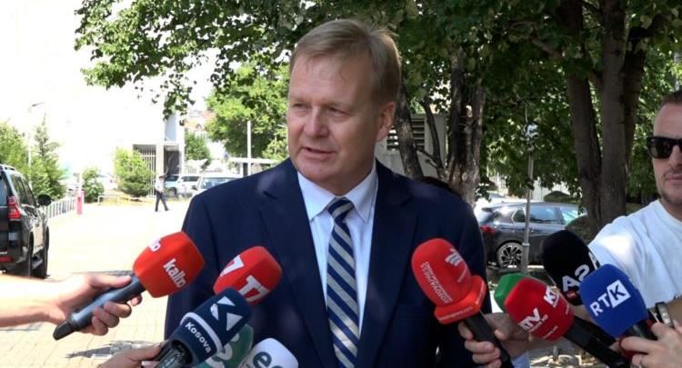 Sorensen thotë se situata politike në Kosovë mund të vonojë procesin e dialogut