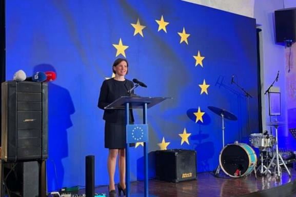 Palatova: Kosova duhet t’i bindë 27 shtetet anëtare për statusin e kandidatit në BE