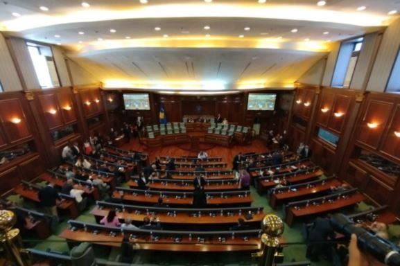 Seanca konstituive e Kuvendit: A merr fund sot ngërçi?