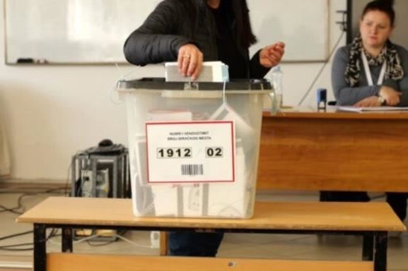 KQZ certifikon Listën Votuese, mbi 2 milionë qytetarë me të drejtë vote