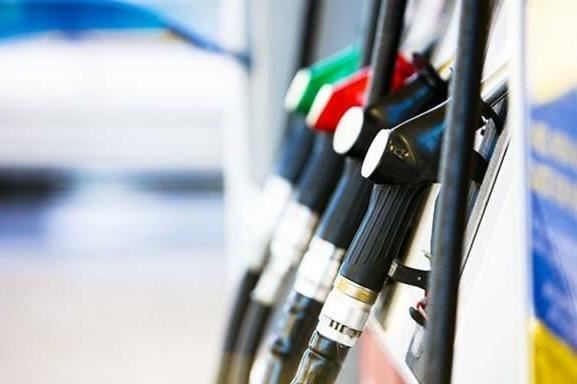 Rriten çmimet e derivateve – ekonomistët: Të ulet akciza dhe TVSH-ja