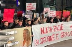 “Nuk ka paqe pa sigurinë e grave”, marsh protestues në Prishtinë për vrasjen e Liridona Ademajt