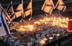 Ambasadorja e Izraelit falënderon kosovarët që ndezën qirinj për qytetarët e vrarë nga Hamasi