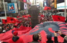 Protestë e shqiptarëve në SHBA, Gjonlekaj: Plani evropian nuk i sjell asnjë të mirë Kosovës