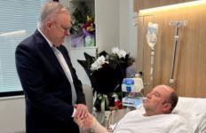 Albanese viziton burrin që e çarmatosi sulmuesin e Sidneit: Ahmed, ti je një hero