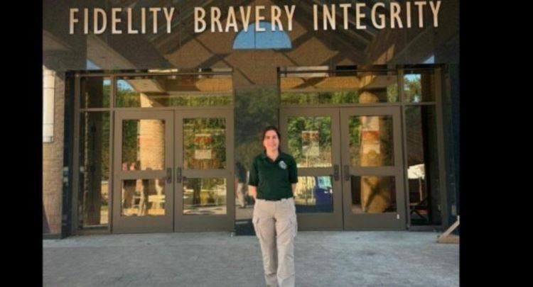 Ambasada e SHBA-së uron Majoren Luljeta Mehmeti–Quigley për diplomimin në Akademinë e FBI-së