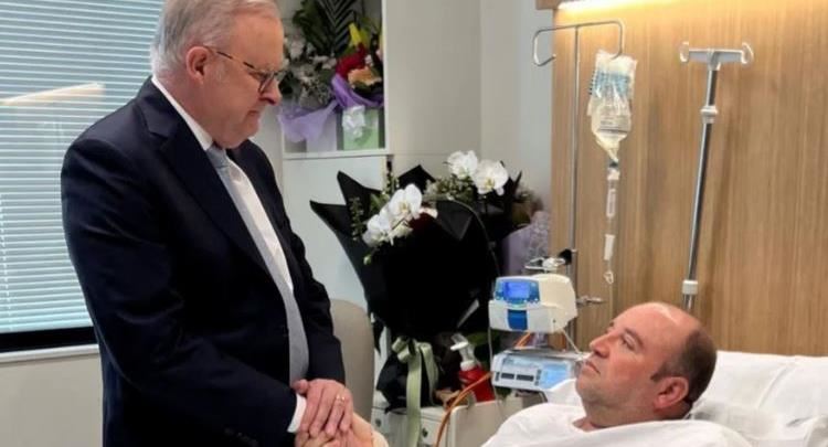 Albanese viziton burrin që e çarmatosi sulmuesin e Sidneit: Ahmed, ti je një hero