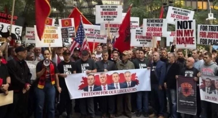 Shqiptarët e Amerikës protestojnë para selisë së OKB-së në New York kundër vendimit të Speciales