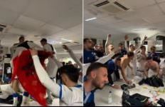 ‘Jam shqipe nga Kosova’ futbollistët festojnë me flamur në mes të Sllovakisë