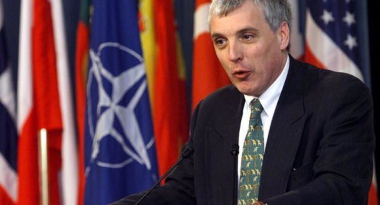 Ish-zëdhënësi i NATO-s Jamie Shea: Kosova të anëtarësohet në NATO, Perëndimi ta vendosë Ballkanin në krye të agjendës