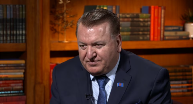 Elmi Berisha: Qeveria e re e Kosovës të jetë ‘shumë më e kujdesshme’ në marrëdhëniet me Uashingtonin