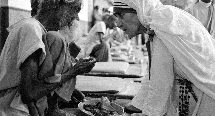 "Nënë Tereza në Romë", portret i panjohur më parë, në një dokumentar të Rai-t