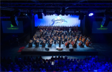 Filharmonia në tinguj sakrifice, ringjalljeje e aspiratash evropiane