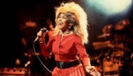 Shuhet ‘Mbretëresha e Rock’n Roll’! Tina Turner ndërron jetë në moshën 83-vjeçare