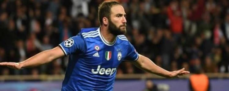 Chelsea dhe United ndajnë 120 milionë euro për Higuainin