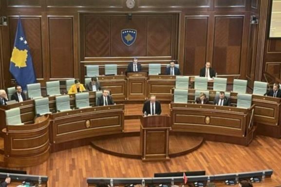 Hoti: Nga 28 shkurti çmimet e derivateve u rriten për 40%, e çuditshme që Qeveria e mori veç një masë