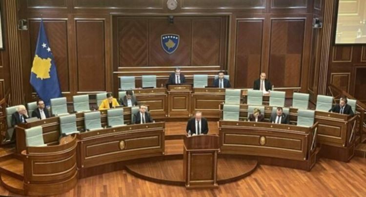 Hoti: Nga 28 shkurti çmimet e derivateve u rriten për 40%, e çuditshme që Qeveria e mori veç një masë