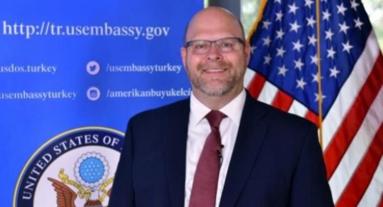 Hovenier: Reputacioni i Kosovës në ShBA ka pësuar një goditje serioze gjatë 16 muajve të fundit