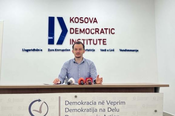 DnV: Zgjedhjet e qeta por në një klimë të lodhjes zgjedhore – vendimet e Qeverisë krijuan avantazh të padrejtë