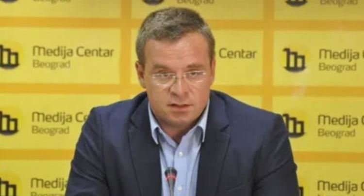 “Egoja dhe hakmarrja mbi jetën e njerëzve”, Stojkoviq i kundërpërgjigjet Vuçiqit për ndryshimin e rrjedhës së Ibrit