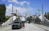 Pas 27 vjetësh KFOR-i nis tërheqjen nga Ura e Ibrit, Policia e Kosovës në vend të tyre