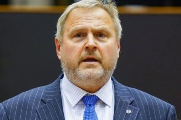 BE-ja mirëpret formimin e institucioneve në Kosovë, Terras: Qeveria funksionale hap rrugën drejt familjes evropiane