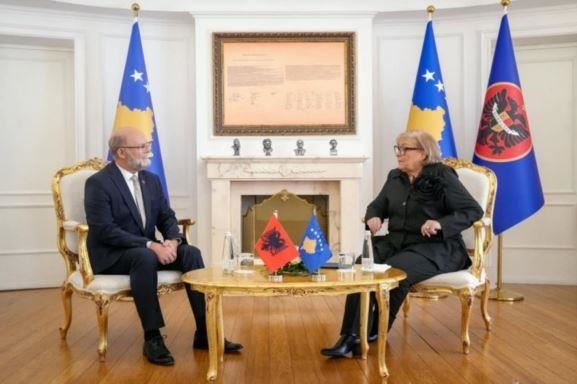 Shiroka-Pula pret ambasadorin Malaj, flasin për forcimin e bashkëpunimit