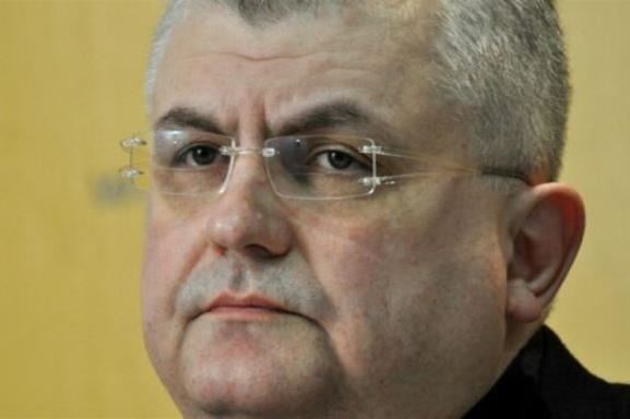Nenad Canak për Express: Ministrja serbe Snezana Paunovic është një idiote