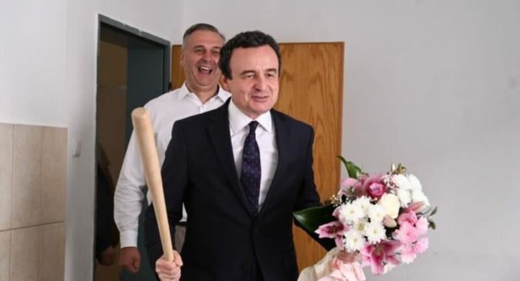 ‘Ka sjell skamje, varfëri e sanksione’: Opozita nuk do qeverisje me Albin ‘stupcin’