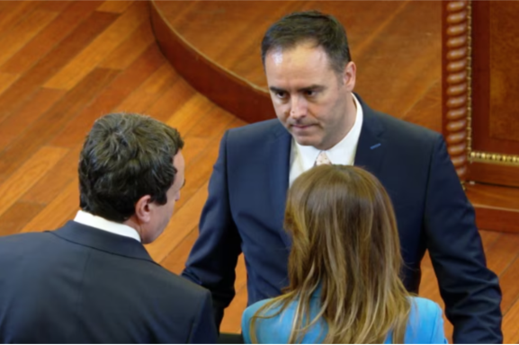 Qeveri apo zgjedhje, Konjufca edhe pesë ditë kohë për t’i bërë numrat