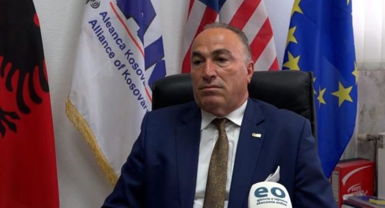 AKB: Rritje në letra e varfëri në jetë, qytetarët dhe bizneset nuk jetojnë me statistika