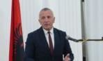 Kamberi dorëzon kërkesën për shkarkimin e Paunoviqit, mbështetet nga 53 deputetë