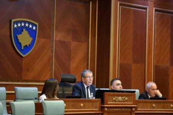 Përpjekja e tretë për konstituim, Kuvendi e dërgon njoftimin zyrtar për seancën që është caktuar të mbahet nesër në ora 12:00