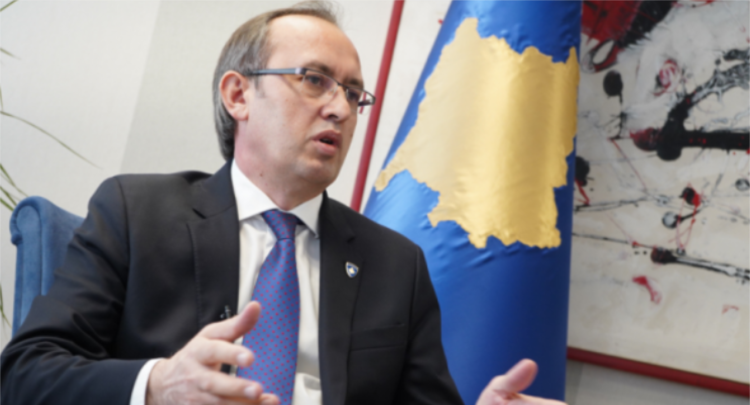 Hoti: Raportimi i Kurtit ishte vajtim dhe dëshmi e paaftësisë së tij, do duhej bëhej në Kuvend siç e kërkon rezoluta