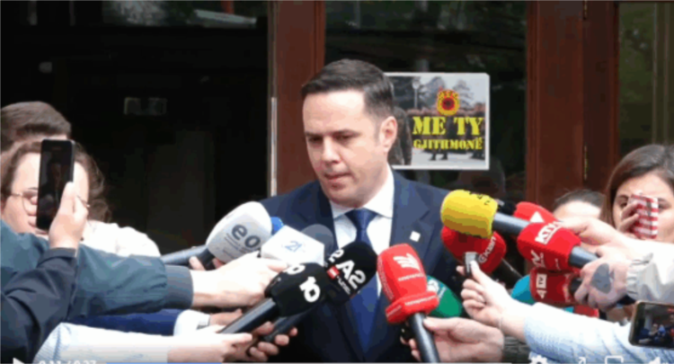 Abdixhiku flet pas takimit: Kurti dëshiron tri pozitat shtetërore, nuk takohemi më!