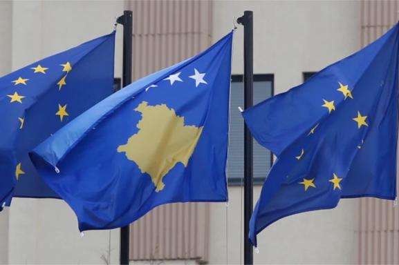 Bashkimi Europian dëshiron qeveri stabile që mban premtime, thotë ambasadori Orav
