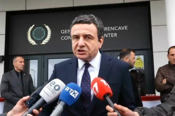 Kurtit s’i pëlqejnë refuzimet e PDK’së dhe LDK’së, thotë se ofertat e tij janë gjeneroze